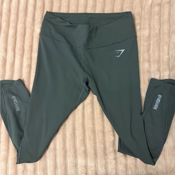 Gymshark Pants - NWOT Gymshark Dark Grey Leggings